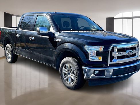 Used 2017 Ford F150 XLT image 1