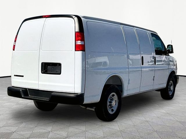 New 2026 Chevrolet Express 2500 RWD image 6