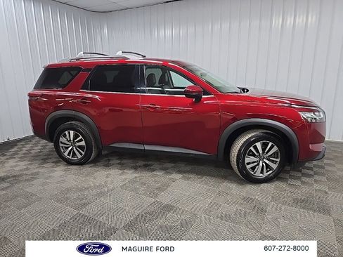 Used 2023 Nissan Pathfinder SL w/ Lighting Package (N92) AWD/4WD image 1