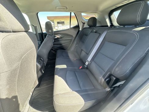 Used 2023 GMC Terrain SLE w/ Driver Convenience Package image 24
