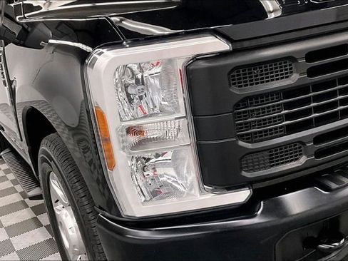 Used 2024 Ford F350 XL w/ 360-Degree Camera Package RWD image 34