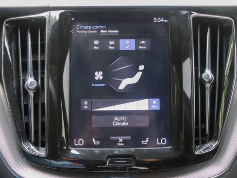 Used 2018 Volvo XC60 T5 R-Design w/ Convenience Package AWD/4WD image 41