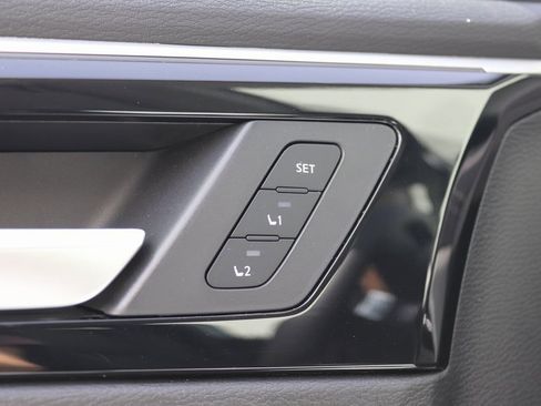 Used 2024 Mitsubishi Outlander SEL image 17