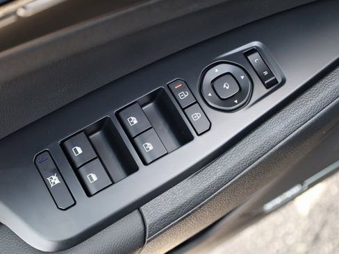 New 2026 Kia Sportage SX image 14