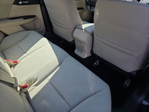 Used 2017 Honda Accord LX image 13
