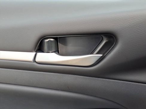 New 2025 Nissan Altima 2.5 SR image 17