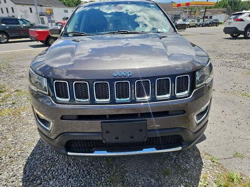 Used 2018 Jeep Compass Limited w/ Navigation Group AWD/4WD image 8