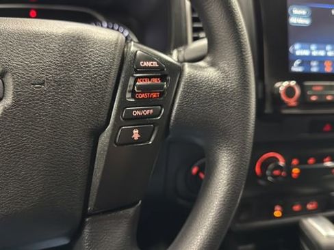 Used 2022 Nissan Frontier SV w/ Technology Package image 32