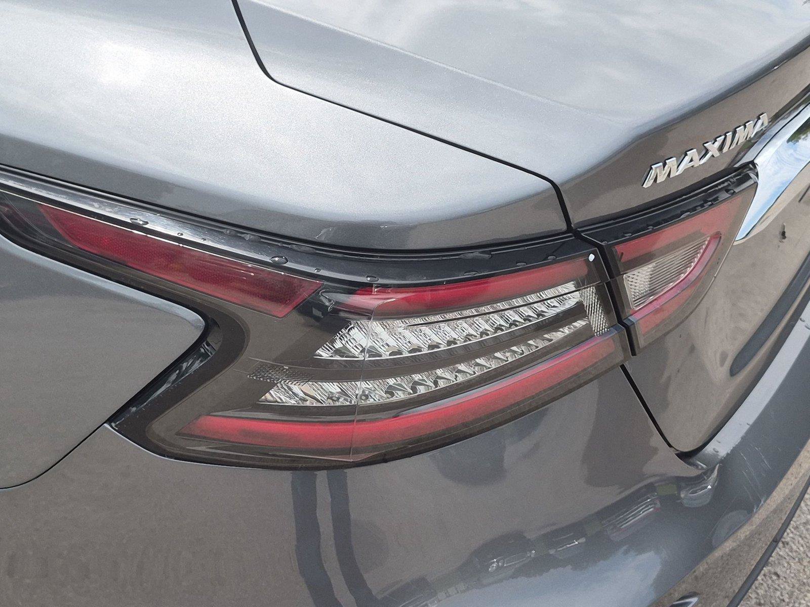 Used 2023 Nissan Maxima SL FWD image 11