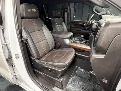 Used 2023 Chevrolet Silverado 1500 High Country image 4