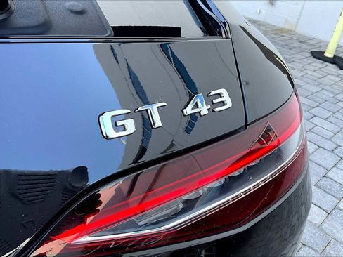 Used 2022 Mercedes-Benz AMG GT 43 image 30