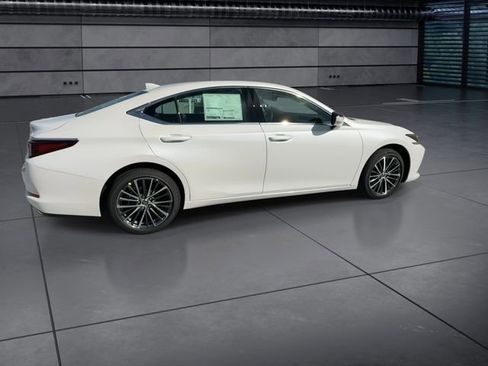 New 2025 Lexus ES 350 w/ Premium Package image 9