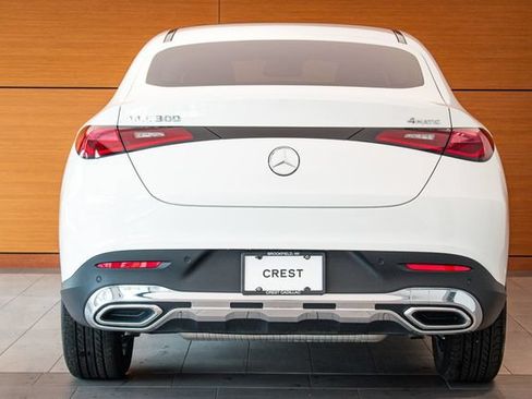 Used 2025 Mercedes-Benz GLC 300 4MATIC image 5