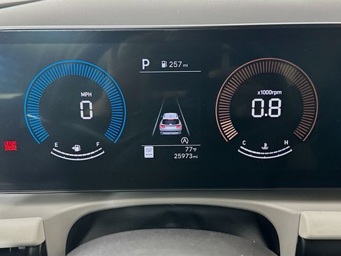 Used 2025 Hyundai Tucson SEL FWD image 19