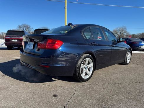 Used 2014 BMW 320i xDrive Sedan image 4