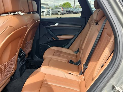 Used 2024 Audi Q5 e Prestige image 11