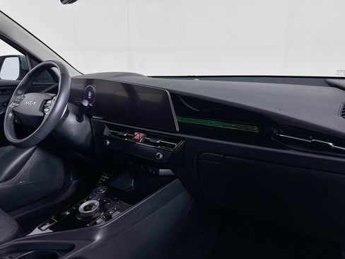 Used 2023 Kia Niro Wave image 29