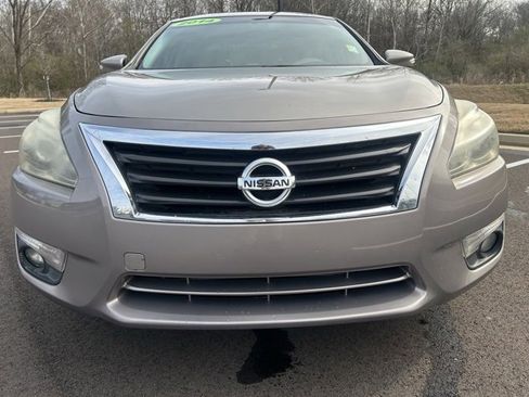 Used 2014 Nissan Altima 2.5 SV w/ Convenience Package image 2