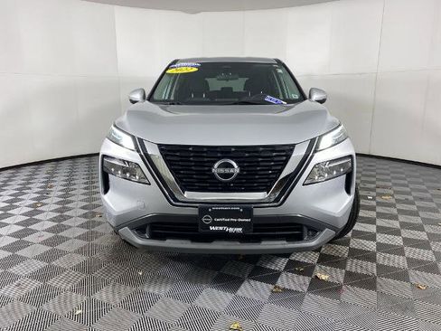 Certified 2022 Nissan Rogue SV image 1