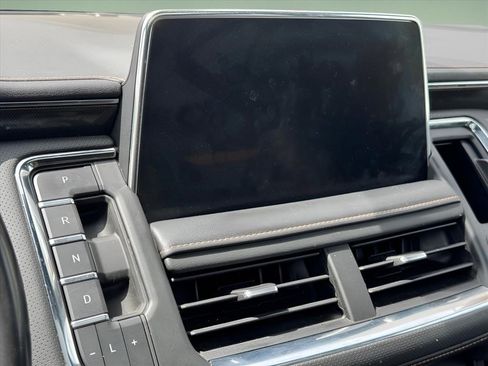 Used 2022 GMC Yukon AT4 AWD/4WD image 19