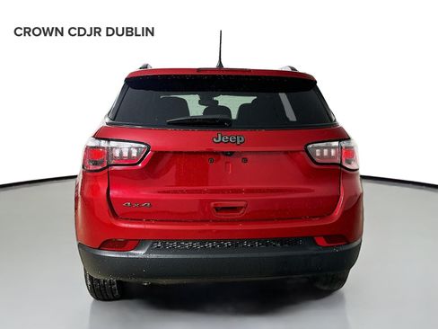 Used 2026 Jeep Compass Latitude AWD/4WD image 6
