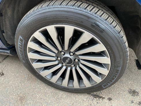 Used 2020 Lincoln Navigator Reserve w/ Luxury Package image 7