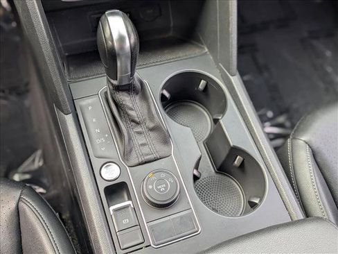 Used 2018 Volkswagen Atlas SE image 12