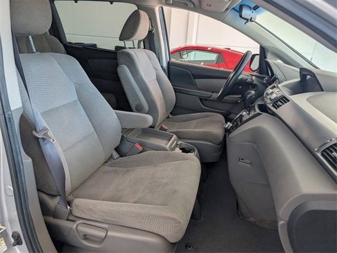 Used 2012 Honda Odyssey EX image 16
