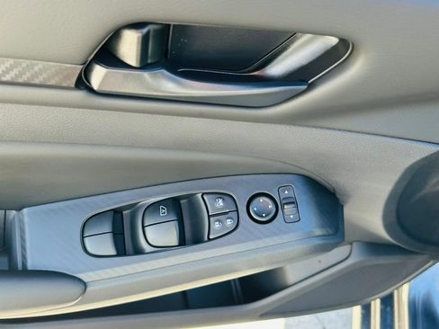 New 2025 Nissan Altima 2.5 S image 14