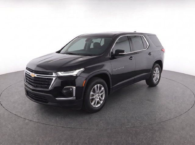 Used 2023 Chevrolet Traverse LS w/ Safety Package FWD image 8