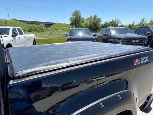 Used 2019 Chevrolet Colorado Z71 AWD/4WD image 46