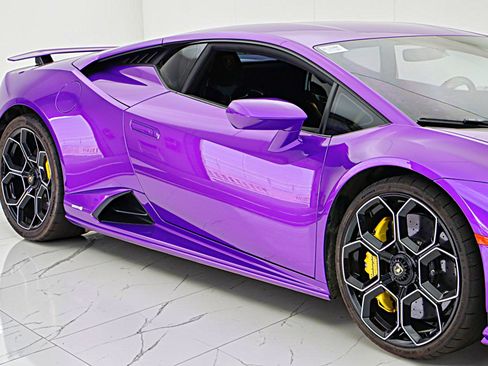 Used 2024 Lamborghini Huracan Tecnica RWD image 19