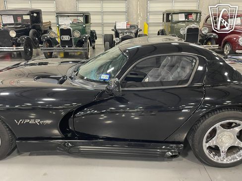 Used 1994 Dodge Viper RT/10 image 24