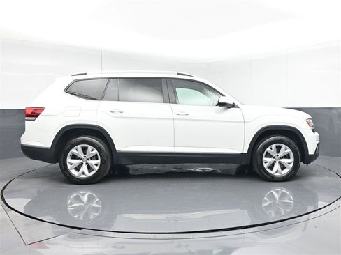 Used 2018 Volkswagen Atlas SEL FWD image 4