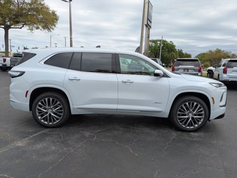 New 2026 Buick Enclave Avenir w/ Super Cruise Package image 3