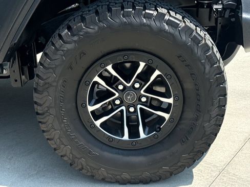 Used 2025 Jeep Wrangler Unlimited Sport AWD/4WD image 11