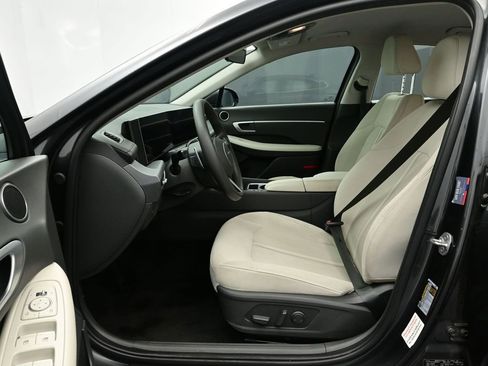 Used 2025 Hyundai Sonata SEL image 12