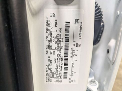 Used 2023 Ford F250 Platinum w/ FX4 Off-Road Package image 32