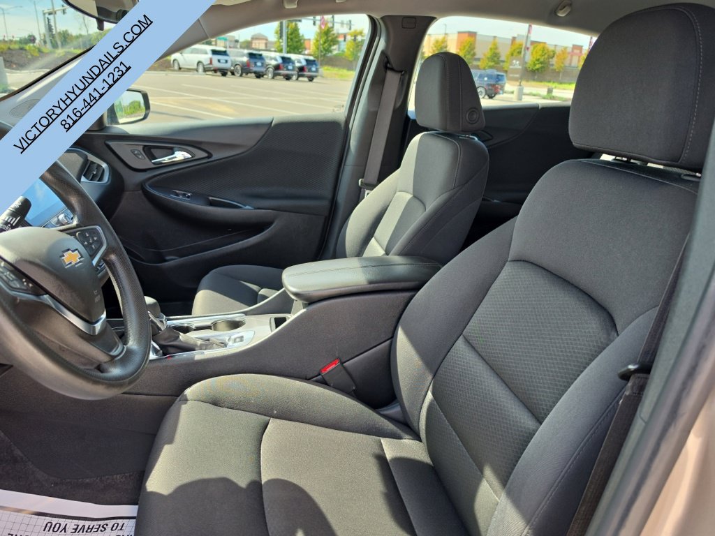 Used 2024 Chevrolet Malibu LT FWD image 14