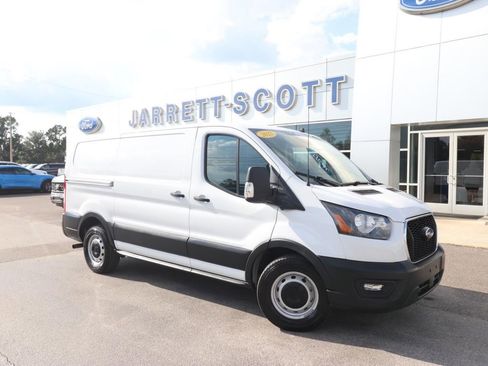 Certified 2023 Ford Transit 150 Low Roof RWD image 4