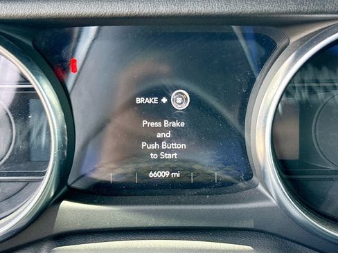 Used 2023 Jeep Wrangler Unlimited Sahara w/ Cold Weather Group AWD/4WD image 13