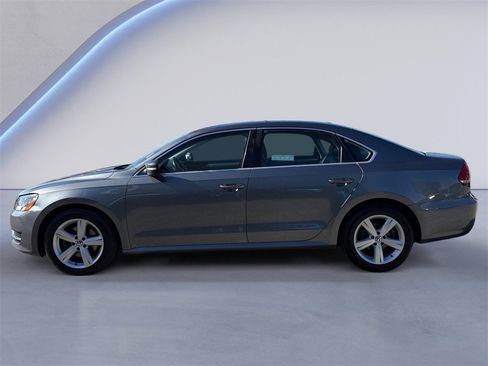 Used 2012 Volkswagen Passat 2.5 SE image 6