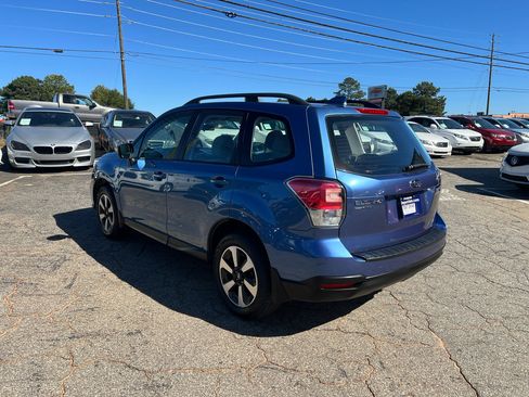 Used 2017 Subaru Forester 2.5i w/ Alloy Wheel Package image 9