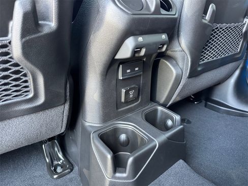 New 2025 Jeep Wrangler Unlimited Rubicon w/ Technology Group image 17