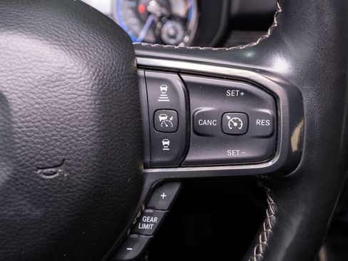 Used 2020 RAM 1500 Limited w/ Black Appearance Package AWD/4WD image 27