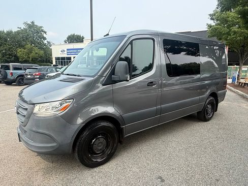Used 2021 Mercedes-Benz Sprinter 2500 image 3