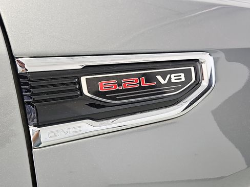 Used 2025 GMC Sierra 1500 Denali w/ Denali Reserve Package AWD/4WD image 6