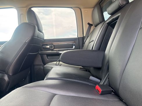 Used 2015 RAM 1500 Laramie w/ Convenience Group AWD/4WD image 34