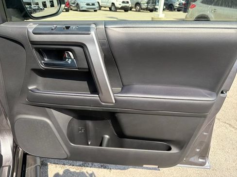 Used 2022 Toyota 4Runner SR5 Premium AWD/4WD image 23