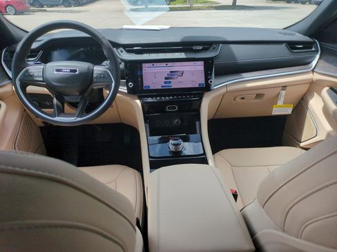 New 2026 Jeep Grand Cherokee L Limited RWD image 16